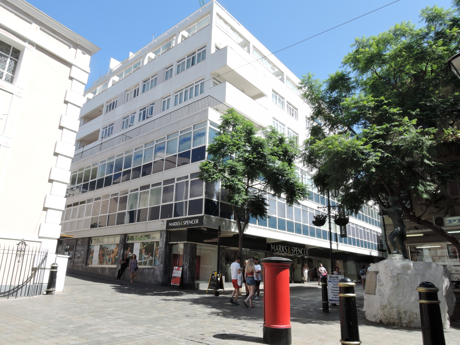 Studio in Gibraltar Heights 0782O Gibraltar Properties BFA